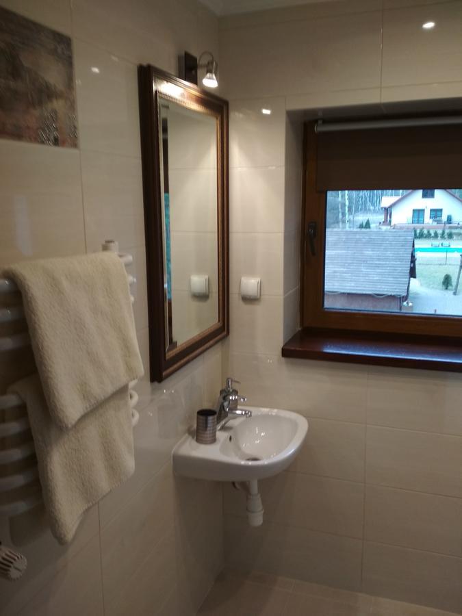 スマルジェビツェ Lesny Zakatek Bed & Breakfast エクステリア 写真